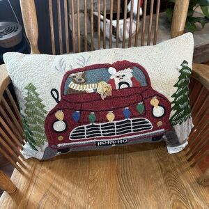 NEW London Kaye Accent Throw Pillow Christmas  Santa Claus Reindeer